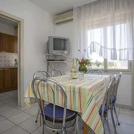 Appartamento Suzana 157